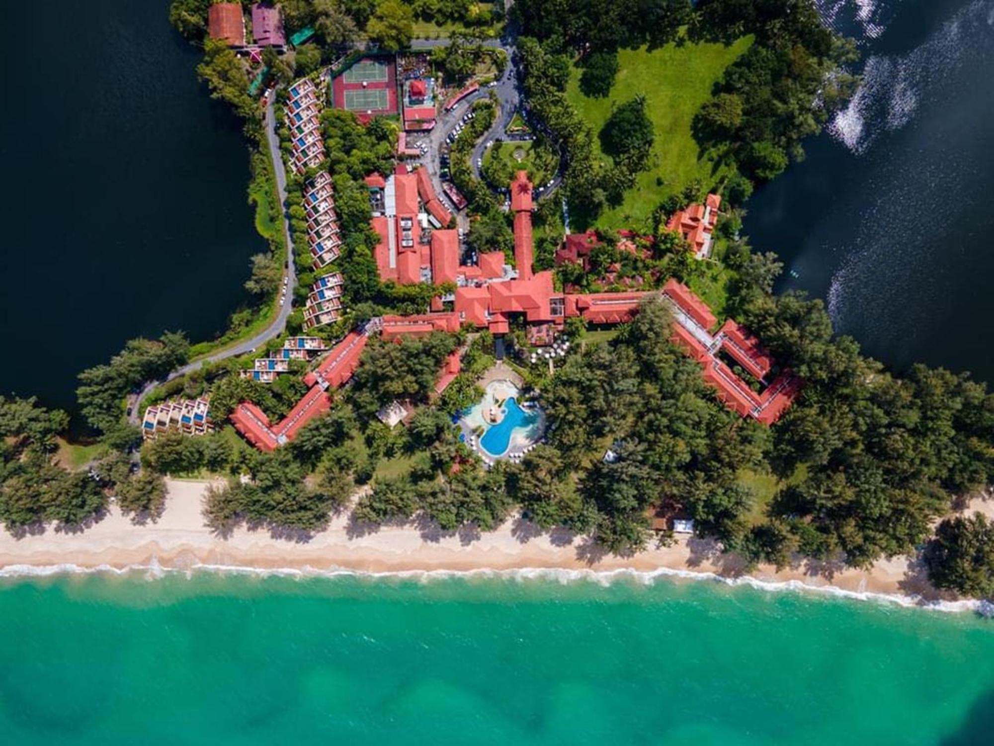 Dusit Thani Laguna Phuket Бангтао-Біч Екстер'єр фото Aerial view of the resort