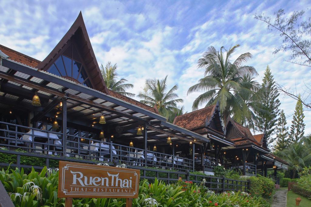 Dusit Thani Laguna Phuket Бангтао-Біч Екстер'єр фото Ruen Thai Restaurant